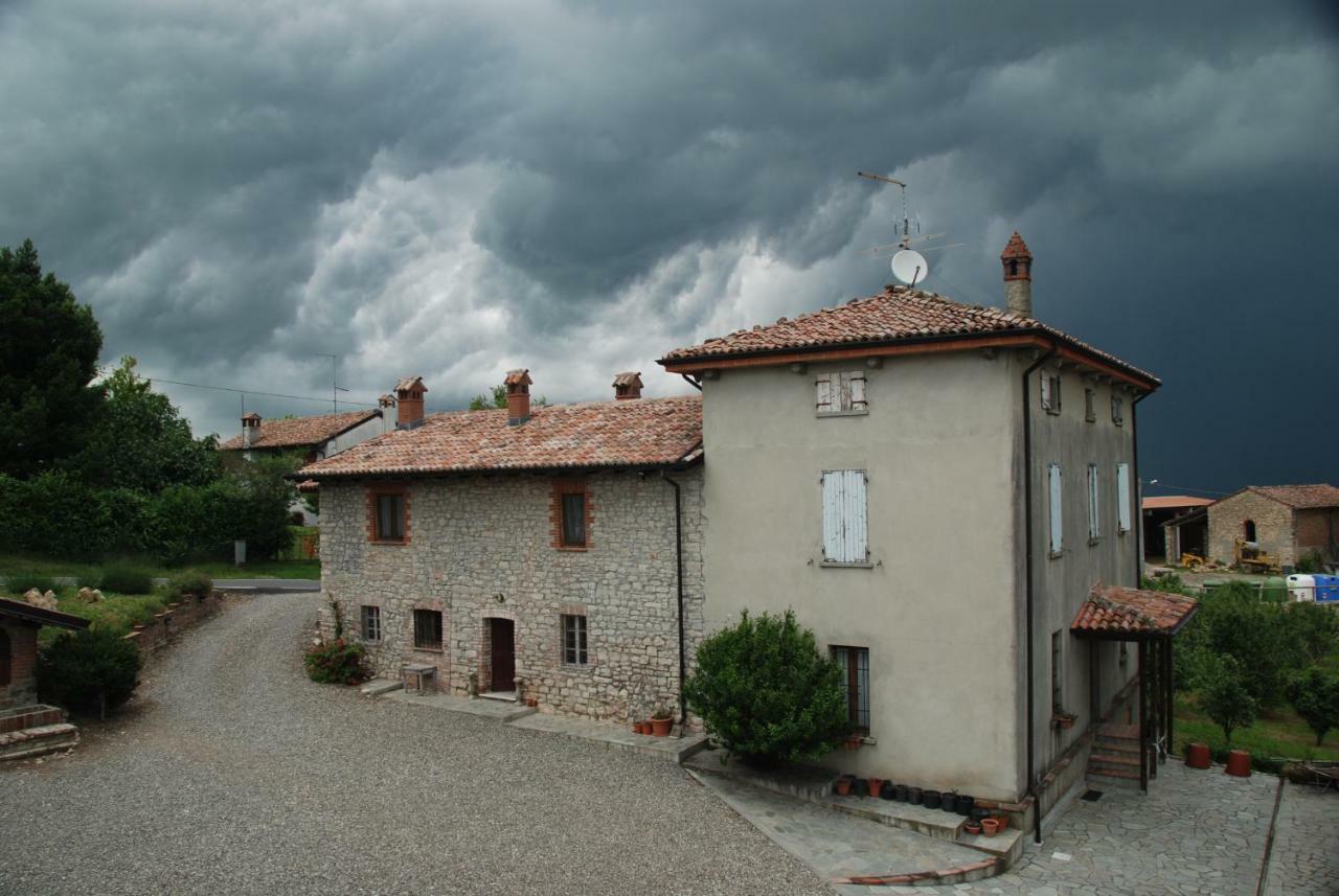Agriturismo Agronauta Villa Piozzano Exterior photo